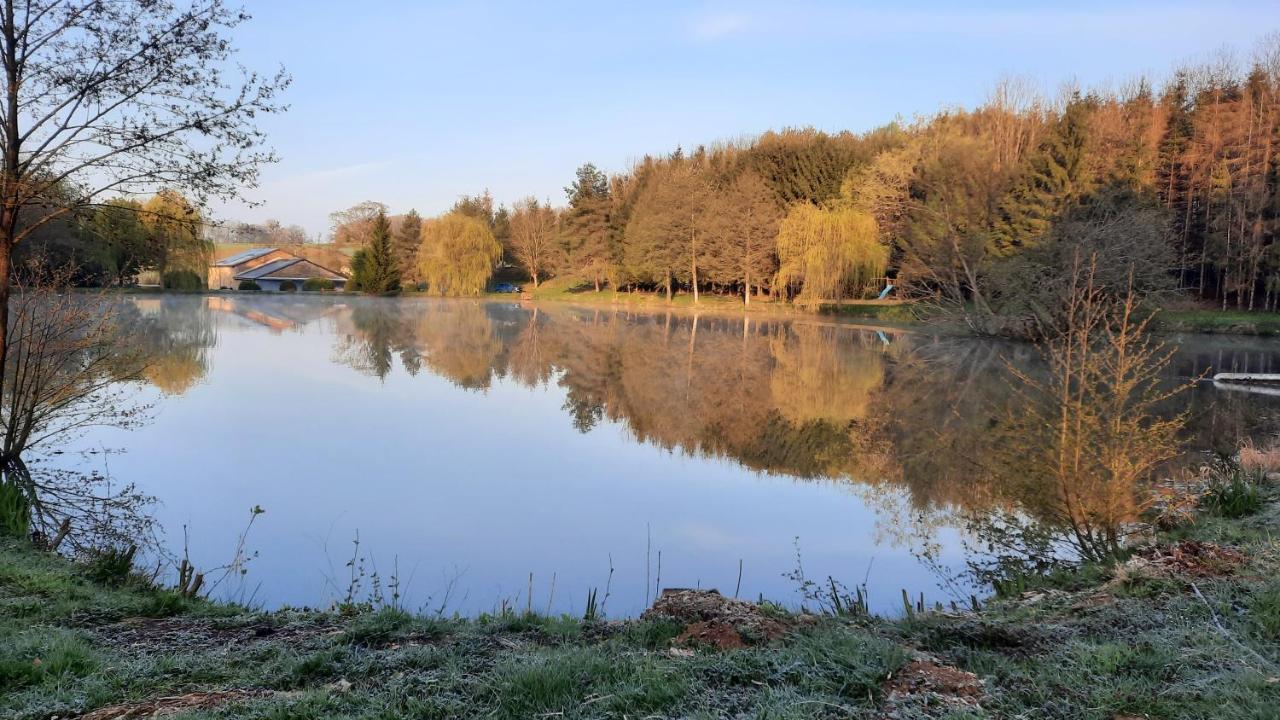 Les Etangs Du Moulin D'Harcy Hotel Lonny Buitenkant foto